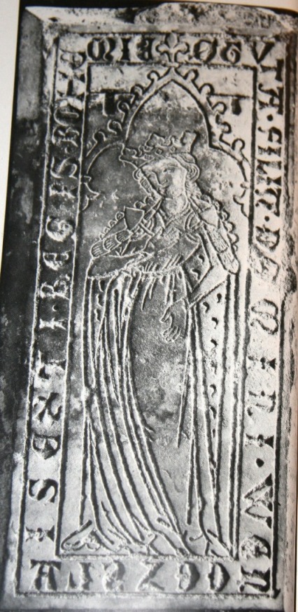 Náhrobek Guty, dcery Václava II, Praha, Nár. muzeum, opuka, 1294-97.jpg